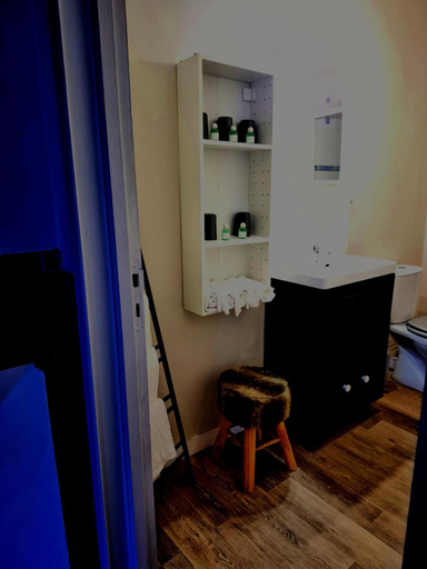 Bathroom 4, Le 9 en Cuisine, Tarn