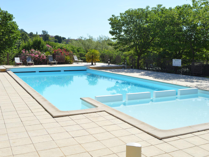 Sport & Beauty 2, Villa Overlooking Les Vans Centre, Ardèche