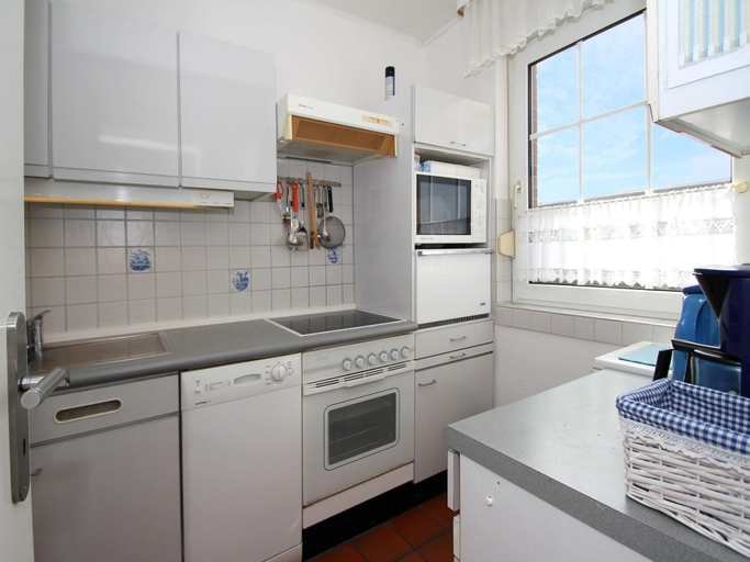Others 5, Holiday Bungalow in Dornumersiel, Aurich