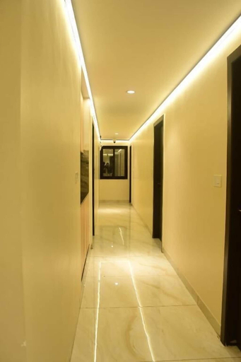 Others 4, Hotel Mangal Shree, Ujjain