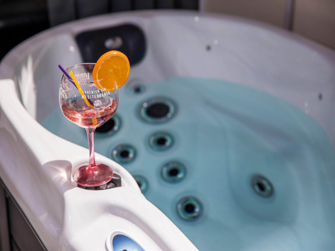 Food & Drinks 4, Apartment Velvet - Studio Apartment with Hot Tub, Dubrovnik