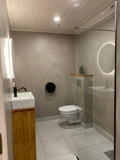 Bathroom 3, Valgeranna Puhkekeskus, Audru