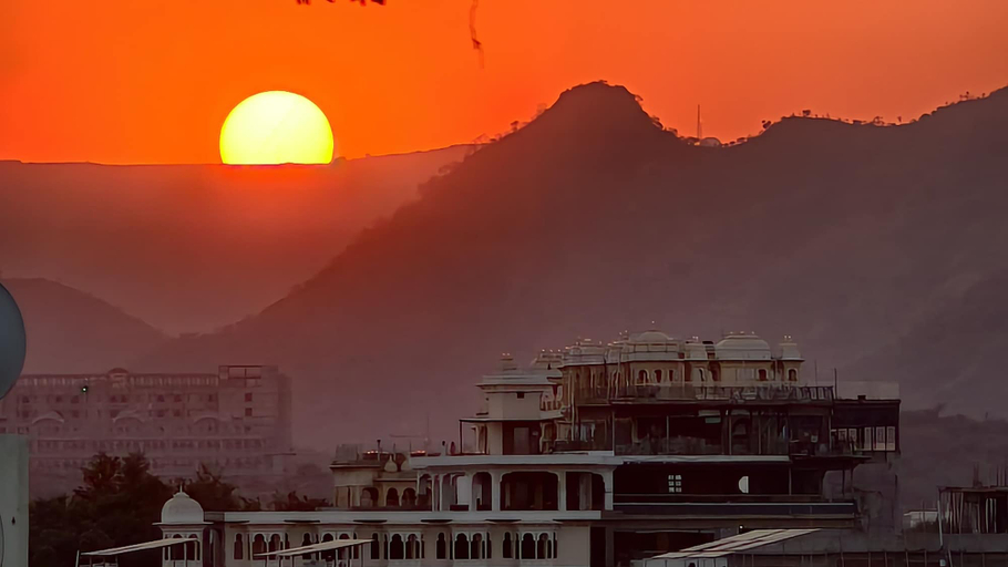 Exterior & Views 2, Hotel Lake Star Bistro, Udaipur