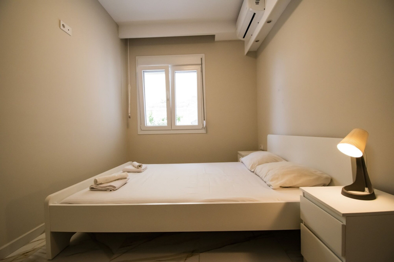 Bedroom 3, Eleni Seafront Apartment by Rentalspro, Central Macedonia