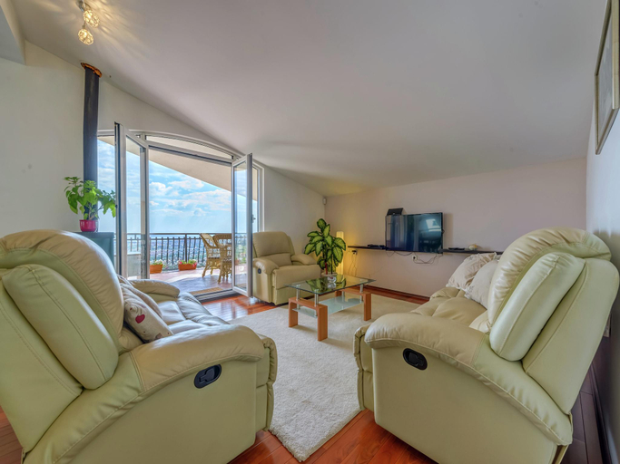 Others 5, Villa in Solin with Private Pool and Garden, Klis