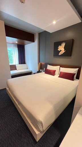 Bedroom 13