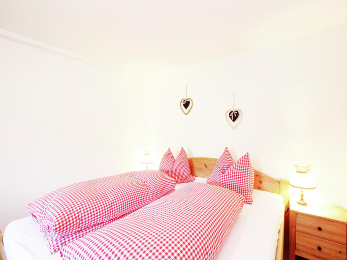 Bedroom 2, Chalet in Kufstein near Ski School, Kufstein