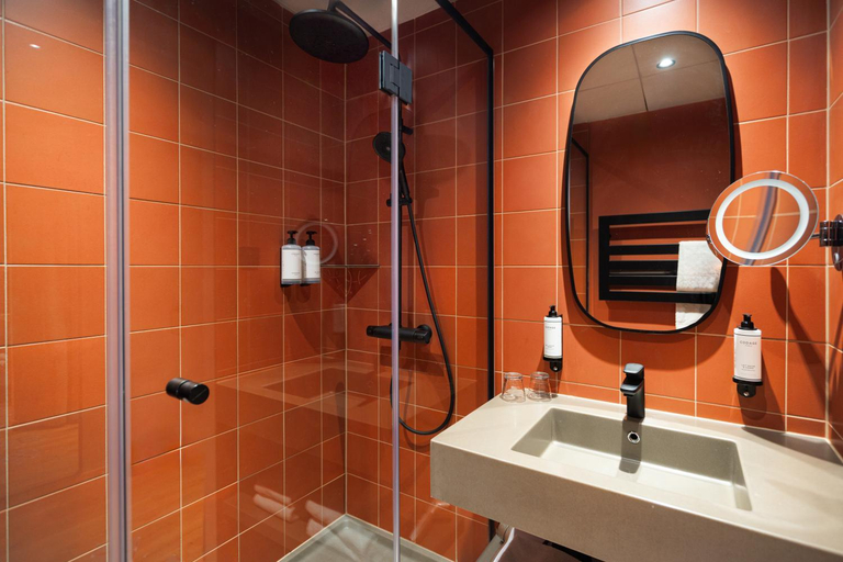 Bathroom 3, Hotel L'Europe Colmar, BW Signature Collection, Haut-Rhin