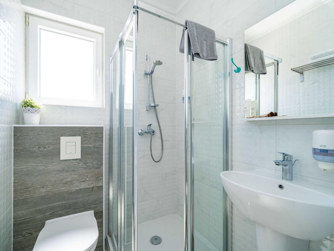 Bathroom 4, Apartments Villa Lukas - No.11 Gallery Studio Apartment with Balcony and Sea View, Konavle