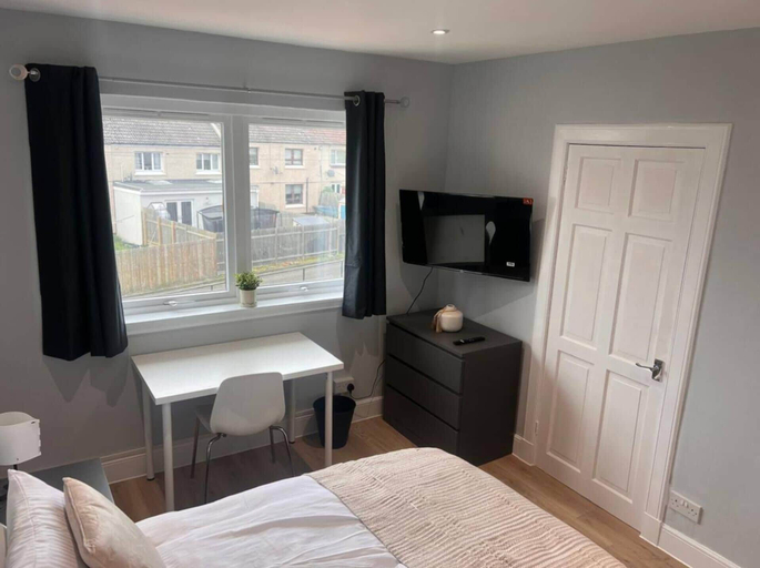 Bedroom 2, Musselburgh Apartment With 3 Bedrooms, East Lothian