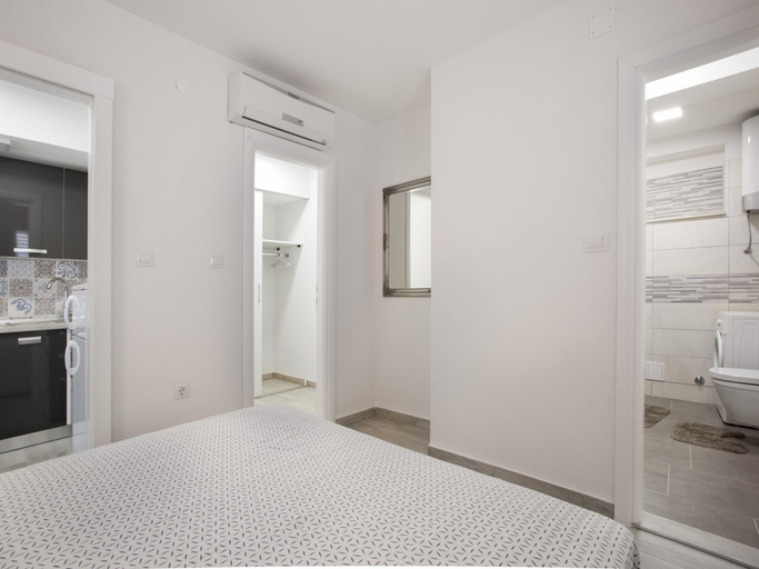 Bathroom 3, Serious Job Apartment - One Bedroom Apartment with Shared Terrace veci, Dubrovnik