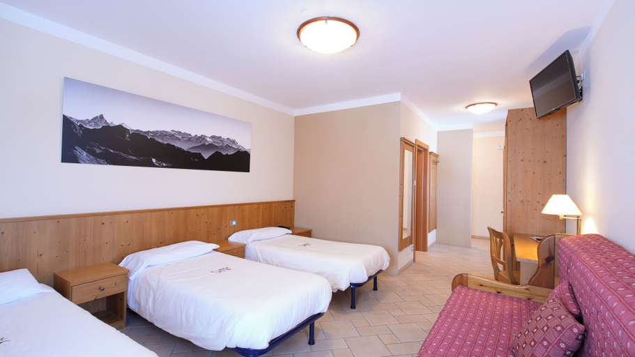 Bedroom 5, Albergo Ristoro Sitten - 2300 mt, Aosta