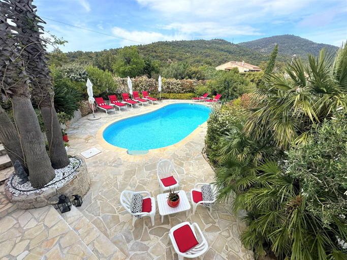 Others 5, Gorgeous Villa Les Issambres with Swimming Pool, Var