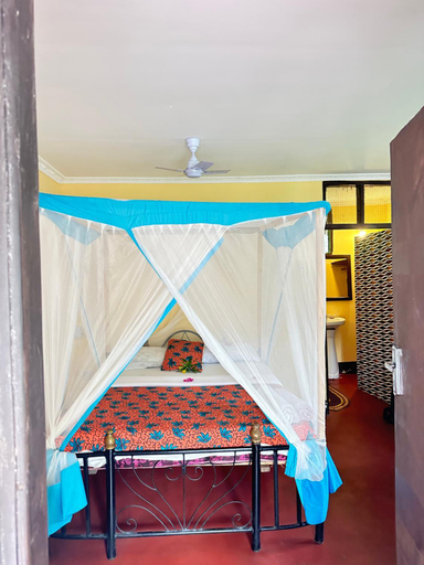 Bedroom 1, Juani beach bungalows, Mafia