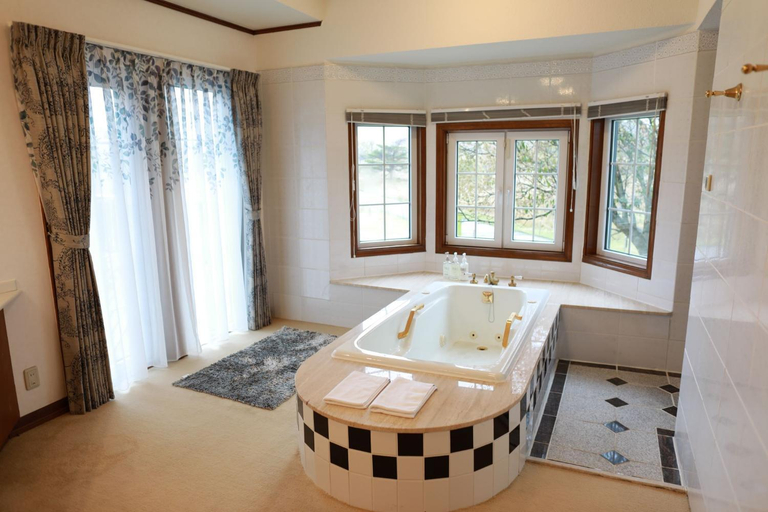 Bathroom 5, GRAND VERDE RESORT, Beppu