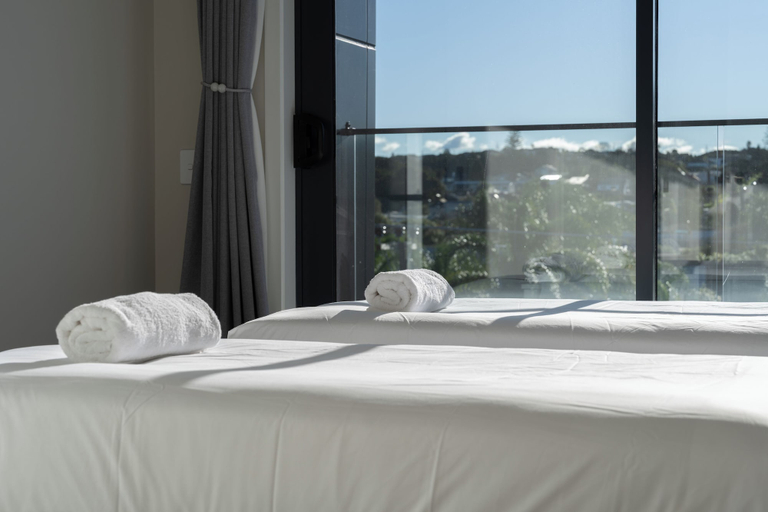 Bedroom 2, Palm Suites - Auckland, Waitakere