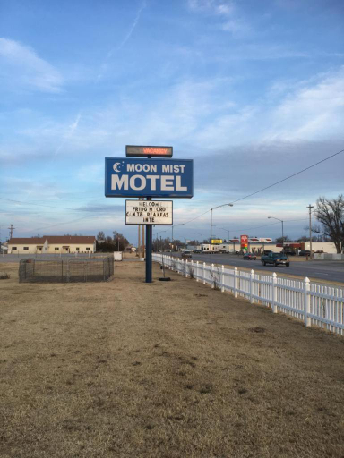 Exterior & Views, Moon Mist Motel, Meade