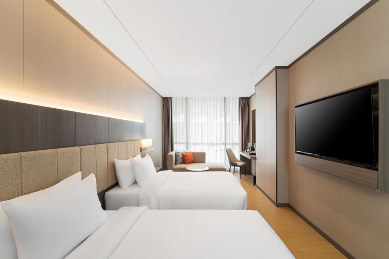 Bedroom 3, HARRIS Hotel & Suites Nagoya Batam, Batam