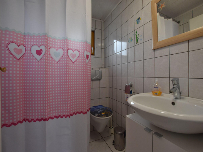 Bathroom 3, Salzhaff Finca in Pepelow, Rostock