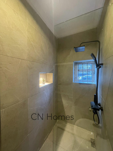 4, Stylish and Comfy 2 BR Apartment - Perfect for Families with PS5, Amuwo Odofin