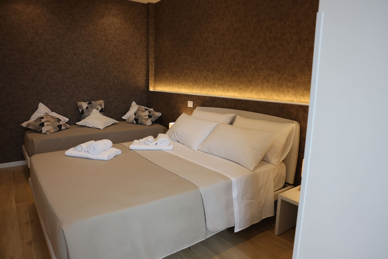 Bedroom 5, Le Barchette B&B, Salerno