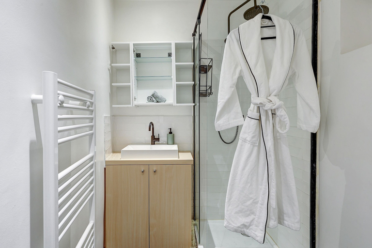 Bedroom 5, Chic 1BR Flat - Le Marais Charm, Paris