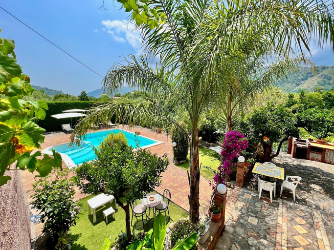 Others 3, Sicilian Poolside Escape for 6, Messina