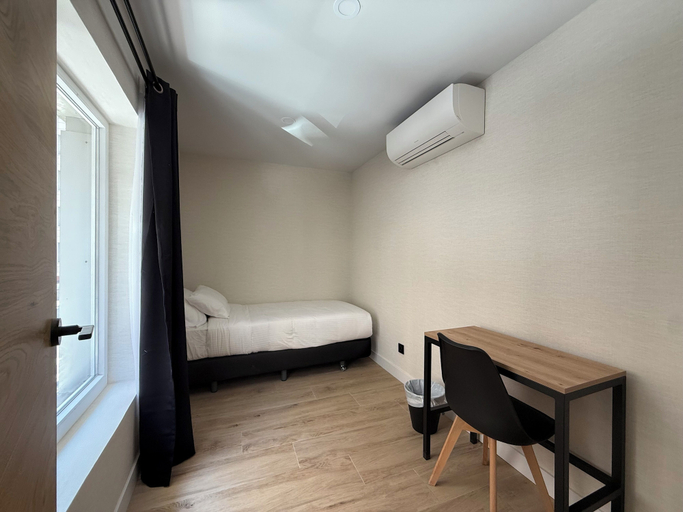 Bedroom 5, CC Gijon, Asturias