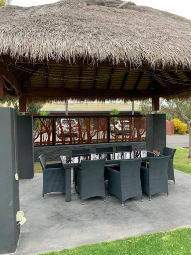 Food & Drinks 5, Federation Motel Resort, Corowa