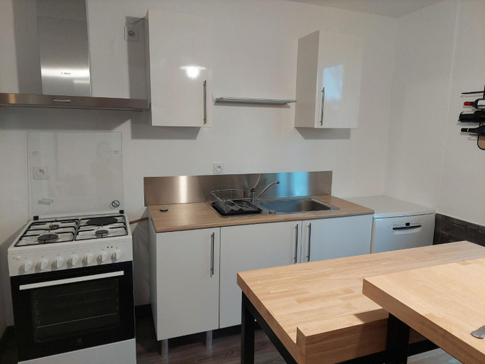 Others 4, Holiday Home in Sibiril near Sandy Beach, Finistère