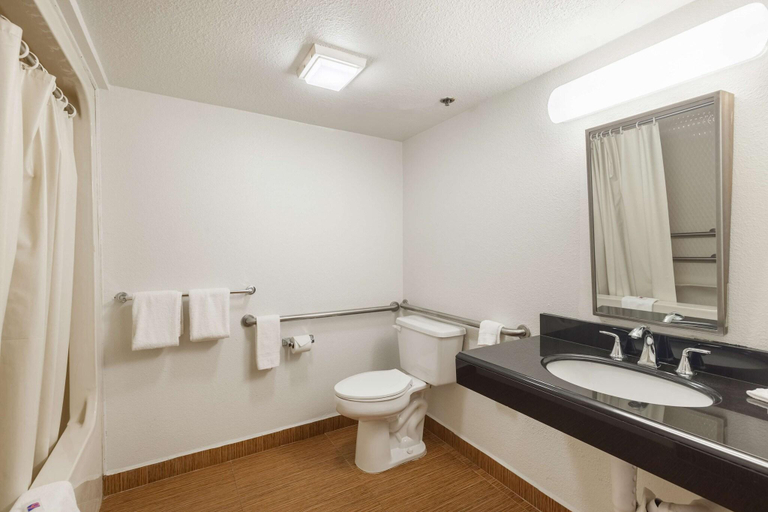 Bathroom 5, Motel 6 Auburn, Placer