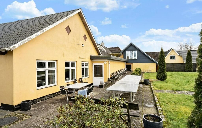 Exterior & Views 2, Knudstrup Kro & Hotel, Silkeborg
