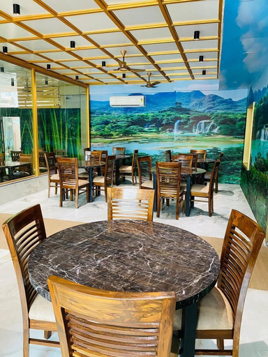 Food & Drinks 2, Hotel T2 Grand, Mumbai Suburban