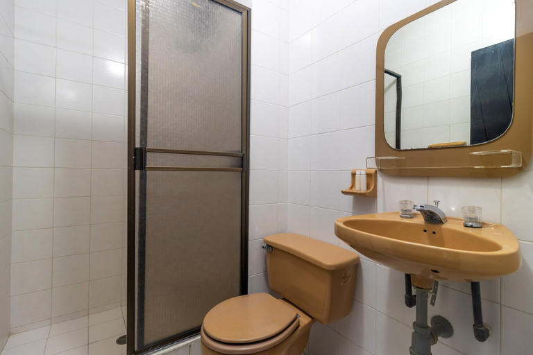 Bathroom 4, Hotel Axis Inn By GEH Suites, Santa Marta (Dist. Esp.)