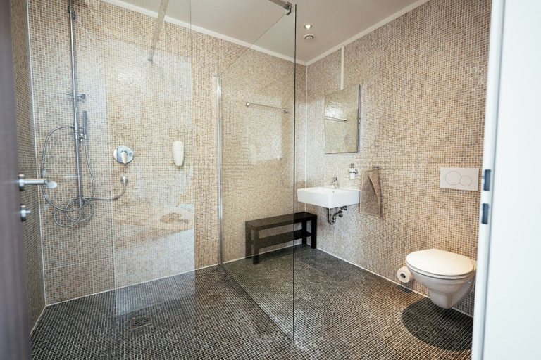 Bathroom 5, BO Hotel Hamburg, Hamburg