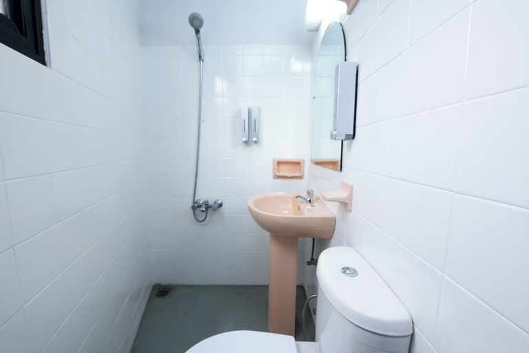 Bathroom, Eden Kandy, K.F.G. & G. Korale