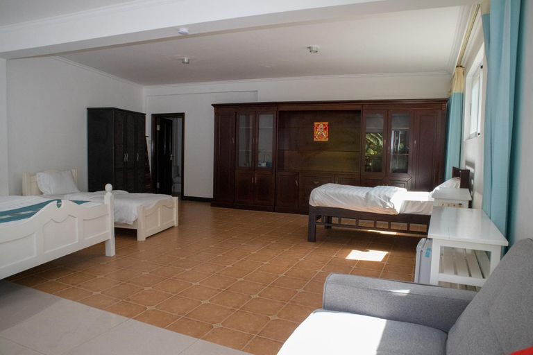 Bedroom 2, Amanda Villa - Best Value Mountain top Inn