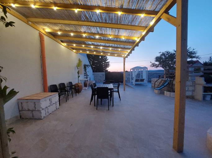 Food & Drinks, Residence del Tellaro, Syracuse