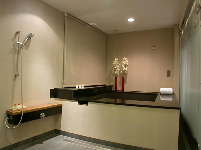 Bathroom 4, Aquabella Hotel, Taipei City