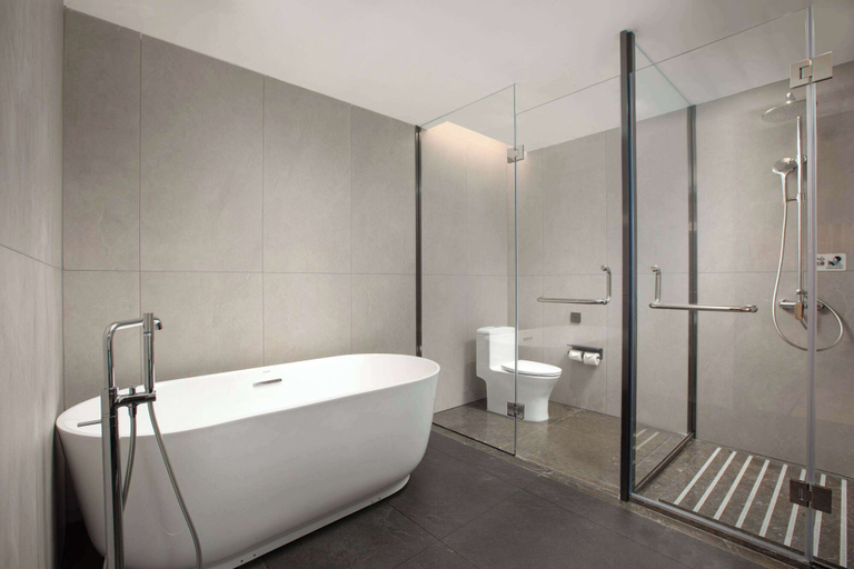 Bathroom 4, Ramada Encore By Wyndham Qingyuan Liannan, Qingyuan