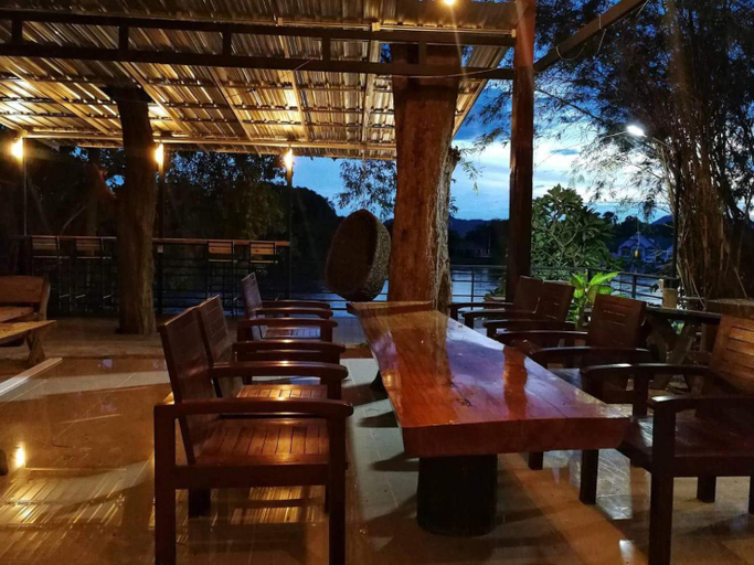 Food & Drinks 5, T & T Hostel Kanchanaburi, Muang Kanchanaburi