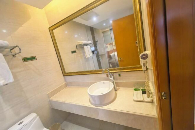 Bathroom 4, Vienna International Hotel (Dongguan Mayong Central Avenue), Dongguan