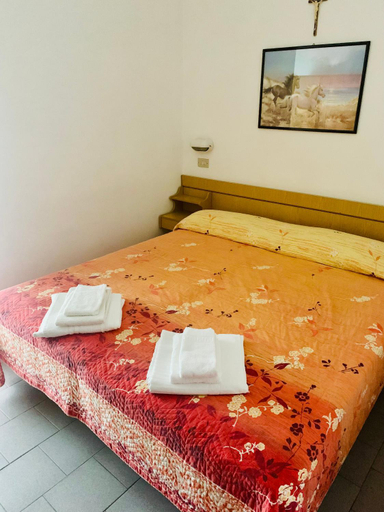 Bedroom 2, Hotel Croce Del Sud, Rimini