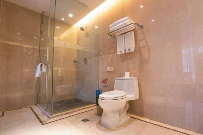 Bathroom 4, Jiangyan Hotel, Taizhou