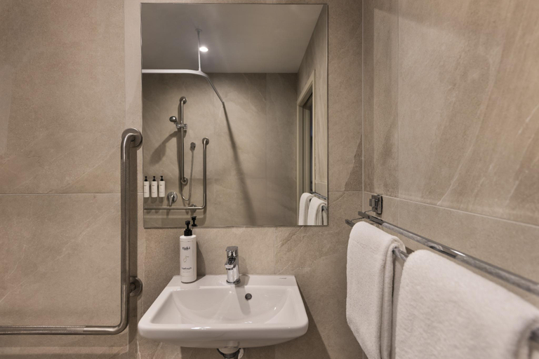 Bathroom 2, Edit Auckland Greenlane, Waitakere