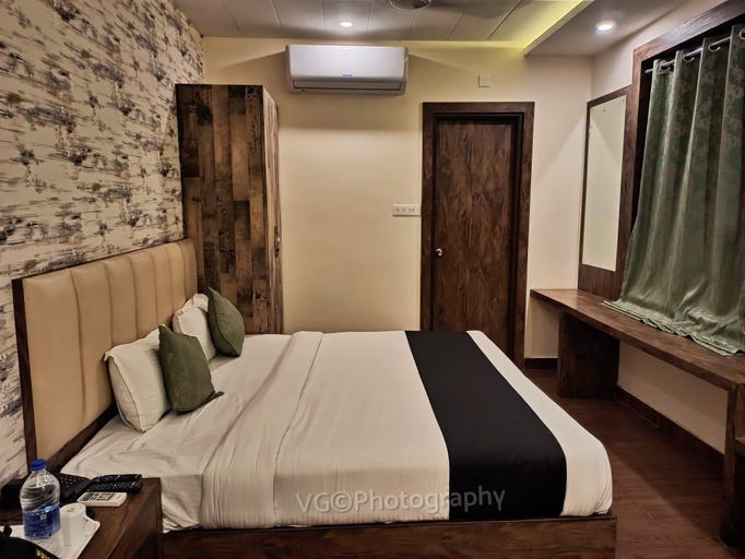 Bedroom 3, Hotel Janki Inn, Varanasi
