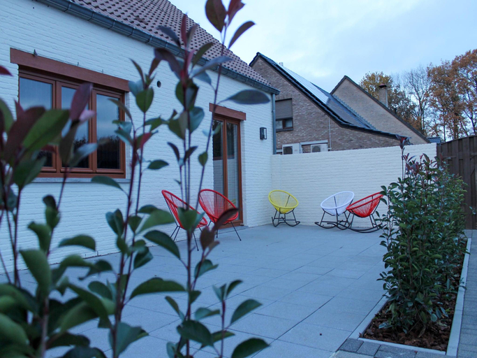Others 5, Retreat near Maasmechelen, Limburg