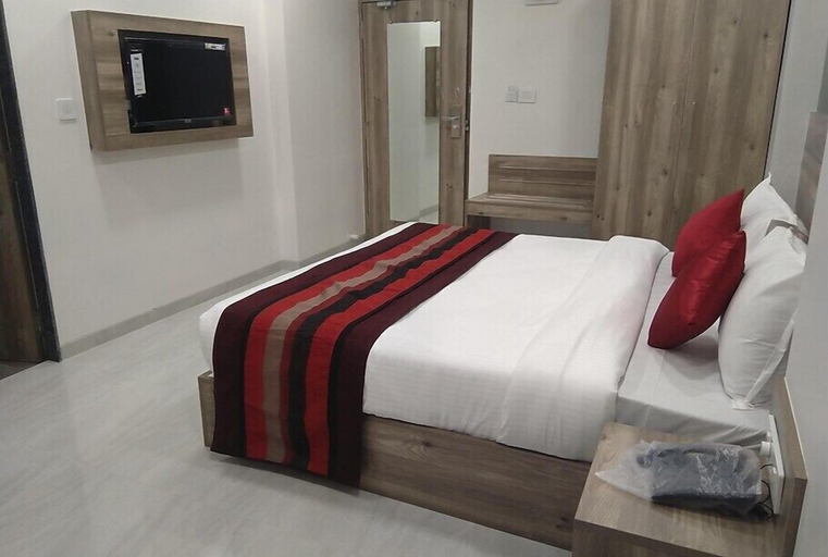 Bedroom, Hotel Indus Inn, Pune