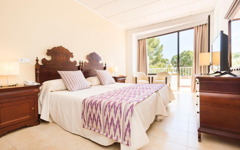 Bedroom 3, Gaya, Baleares