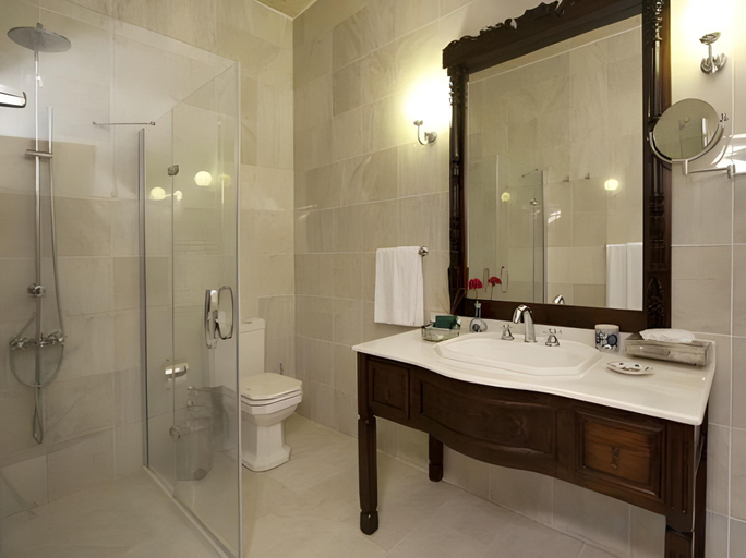 Bathroom 5, Yunak Evleri, Ürgüp